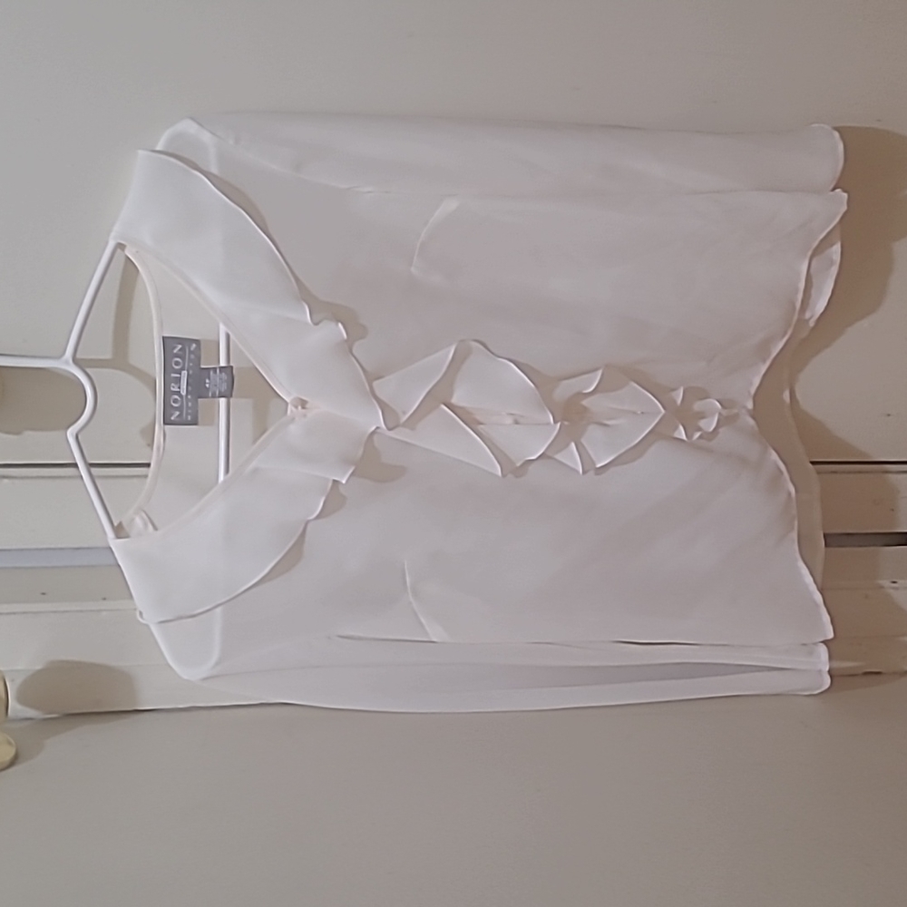 Norton McNaughton ivory blouse size 4P